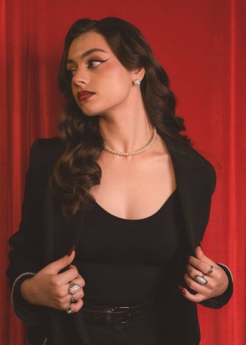 Полли, Г. Мирный